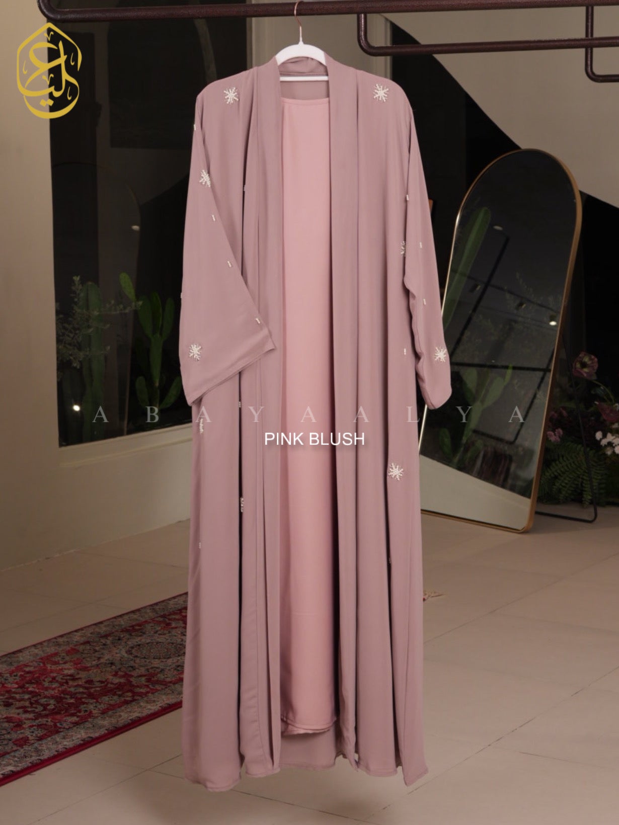 Aura Abaya