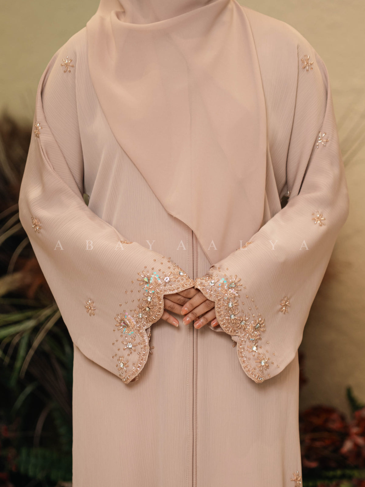 Sakina Abaya