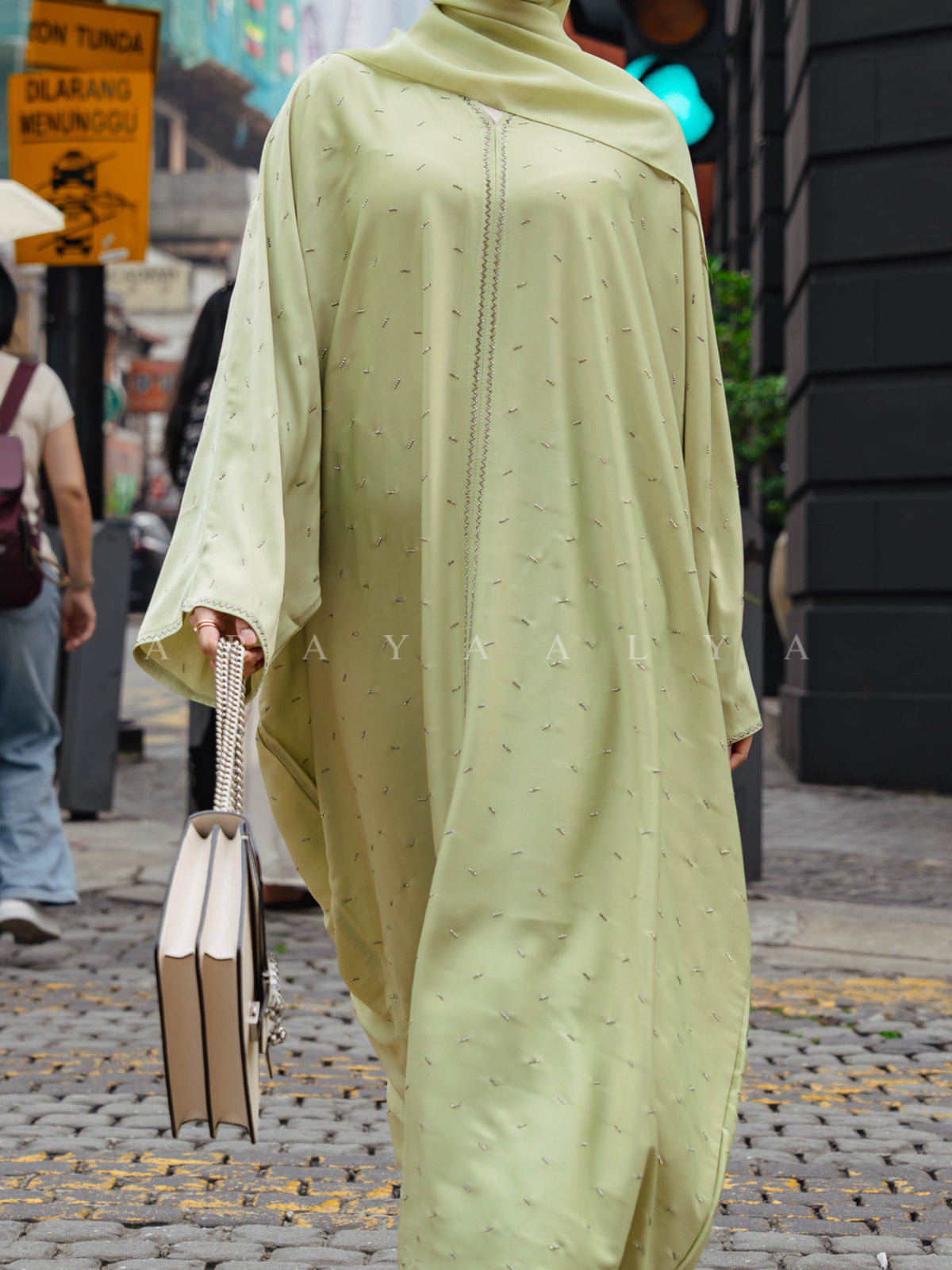 Ateefa Abaya