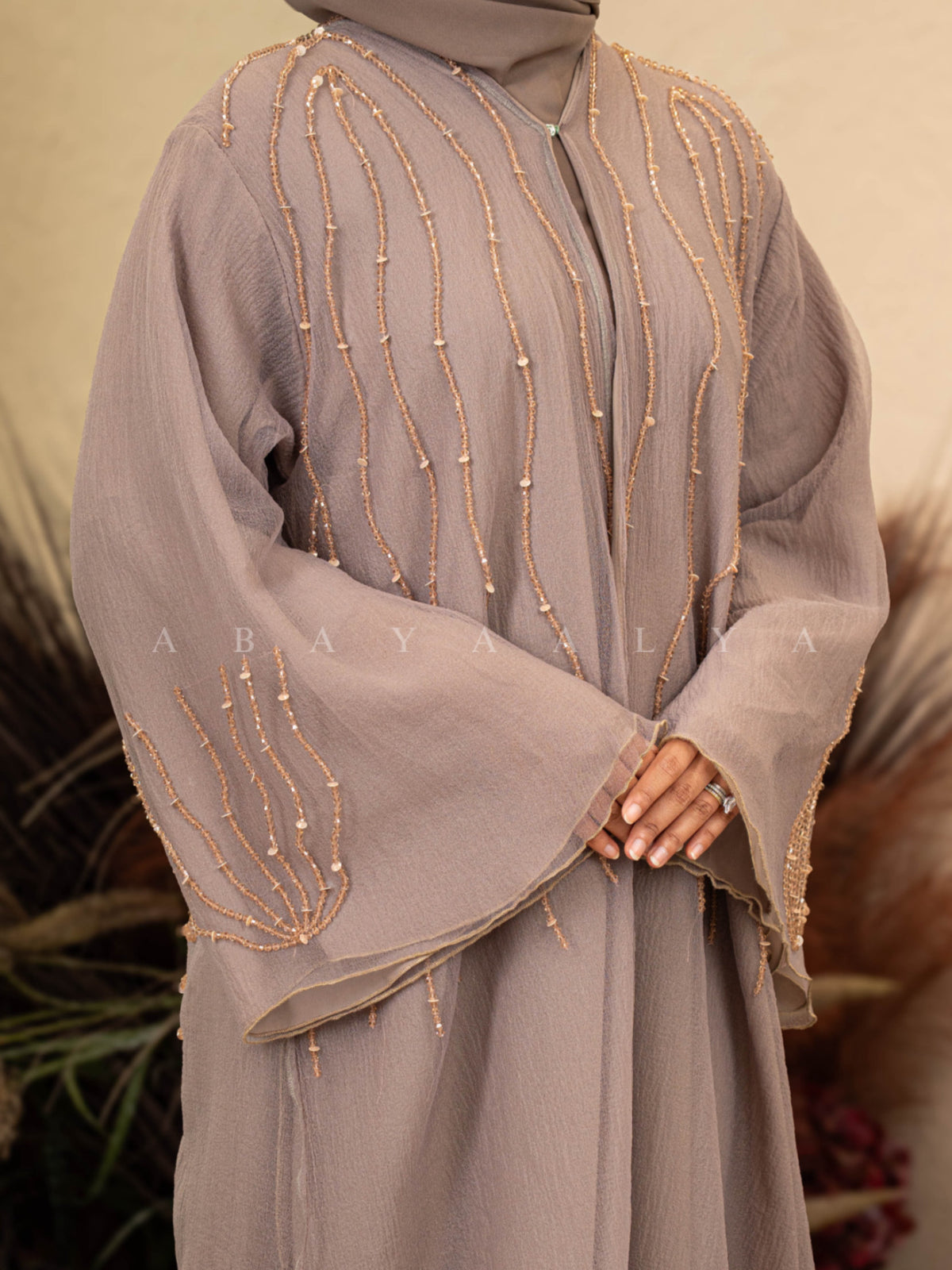 (PRE-ORDER) Taraf Abaya
