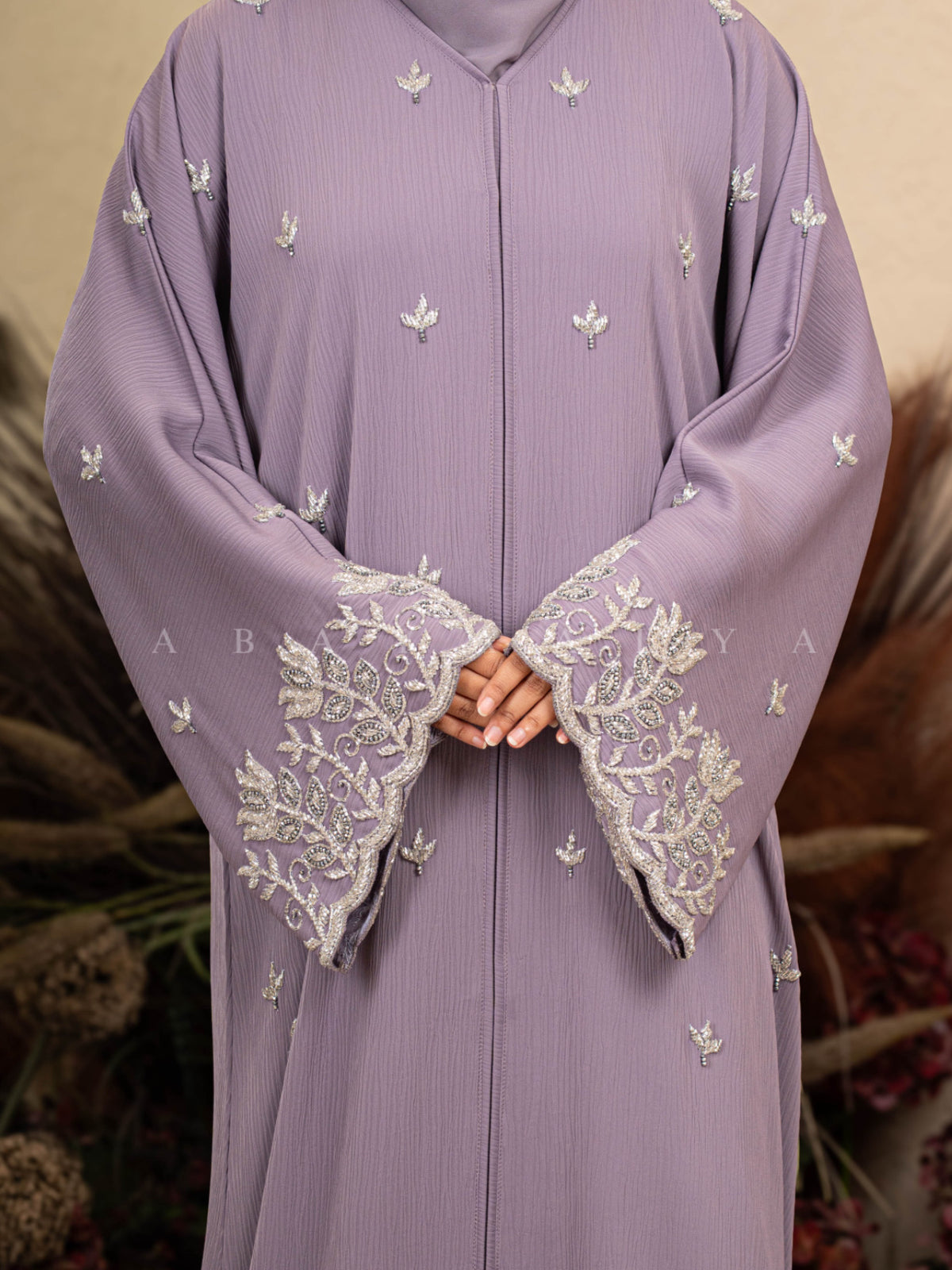 Zeenat Abaya