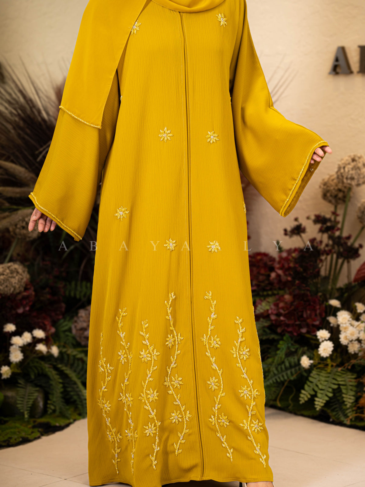 (PRE-ORDER) Thara Abaya