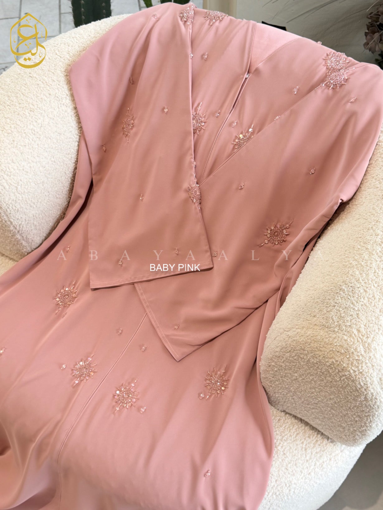 Isma Abaya