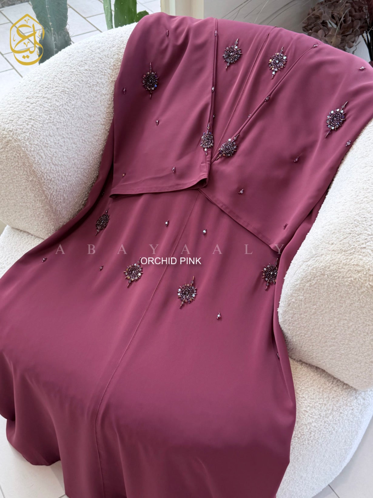 Isma Abaya