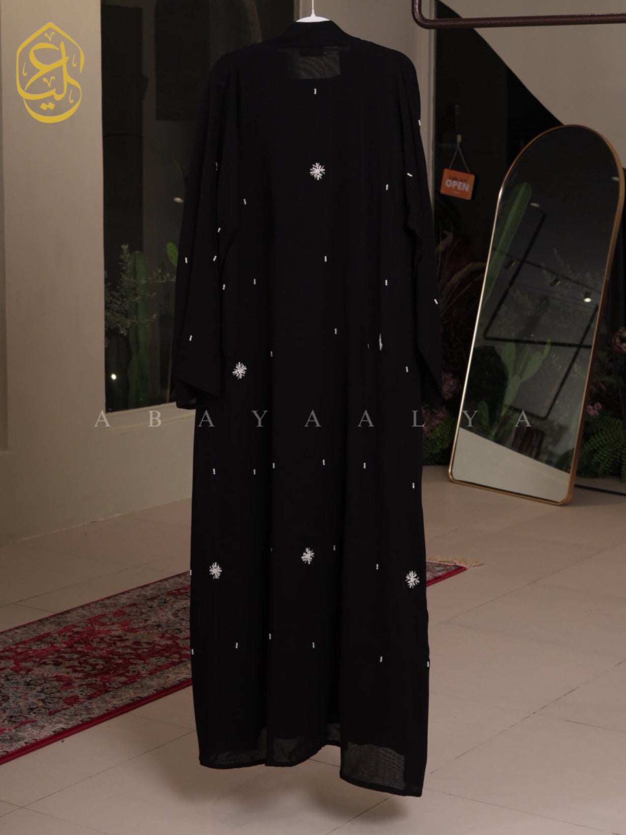 Aura Abaya
