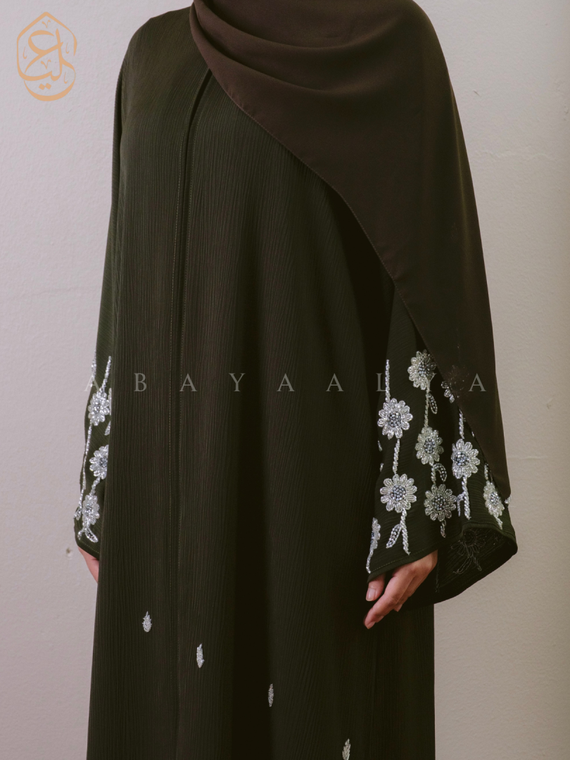 Aleesa Abaya