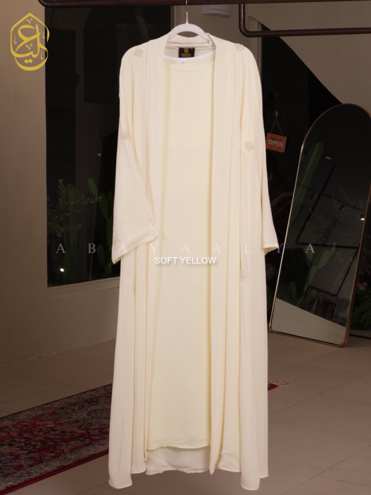 Aura Abaya