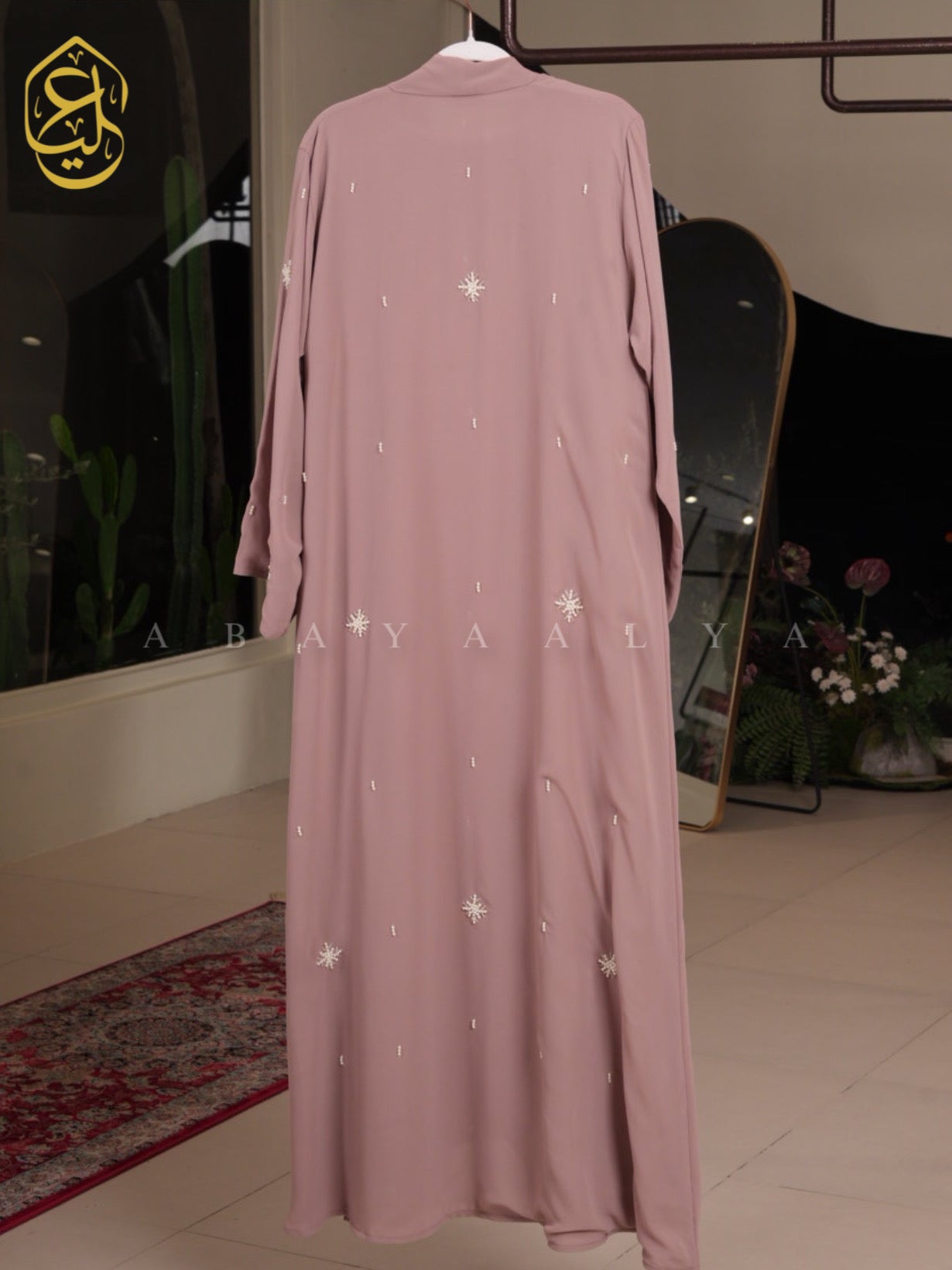 Aura Abaya