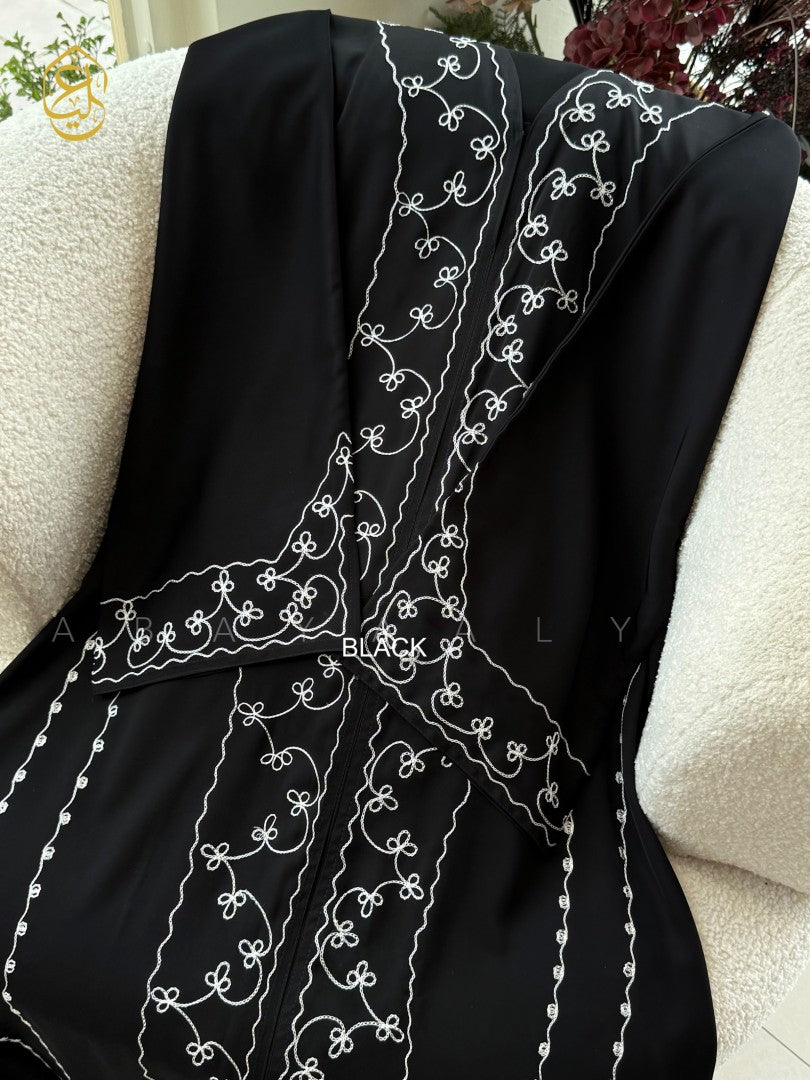 Najma Abaya